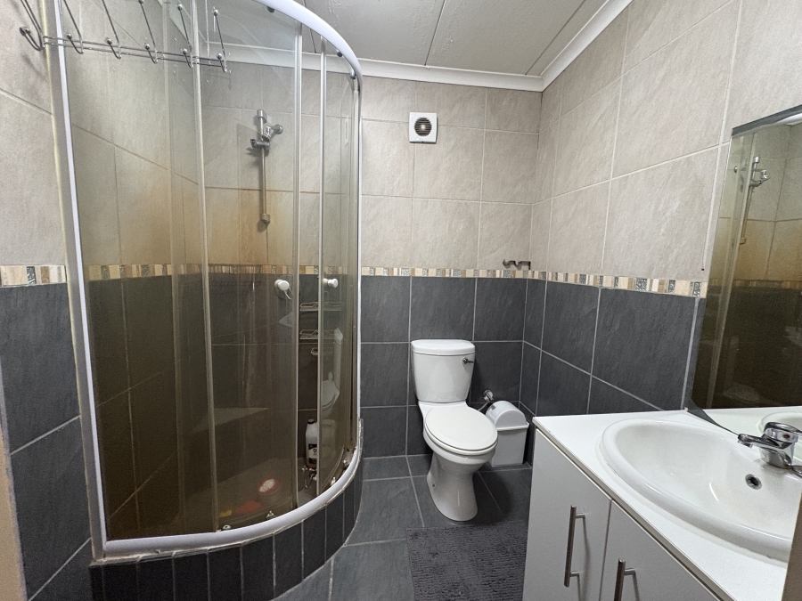 4 Bedroom Property for Sale in Protea Heights Western Cape